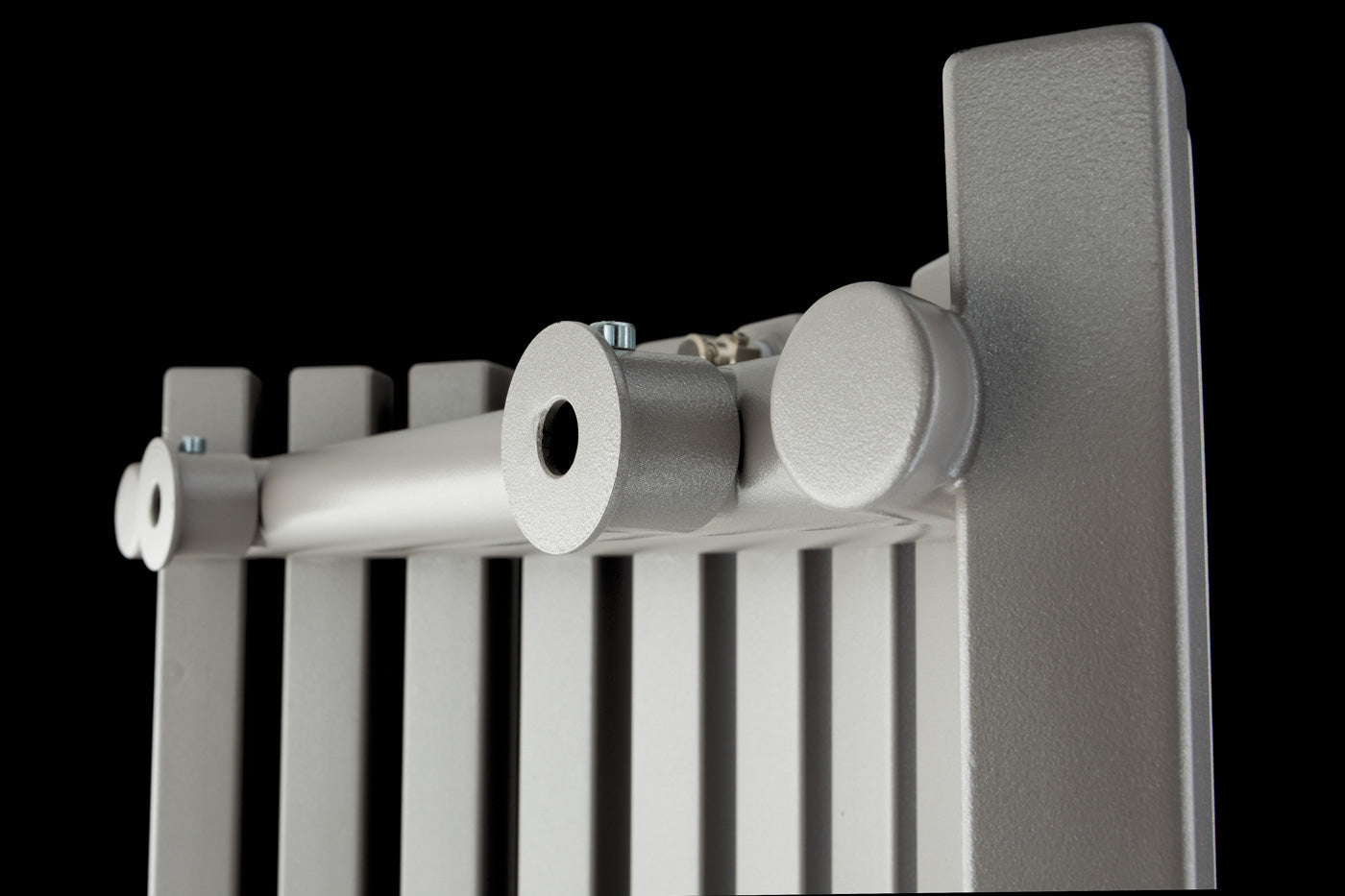 23_terma-triga-aw-1900h-x-430wmm-4282-btus-vertical-radiator-metallic-beige-_taupe-grey